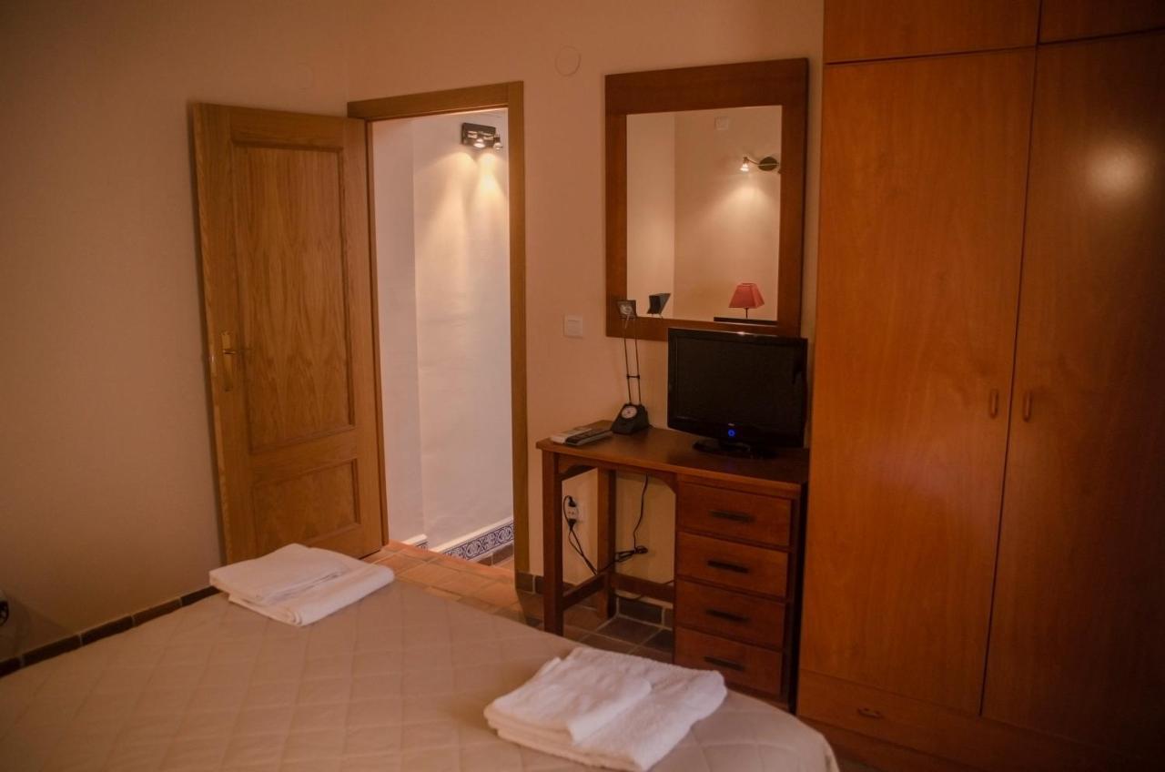 Casa Sierpes Apartment Caces Стая снимка
